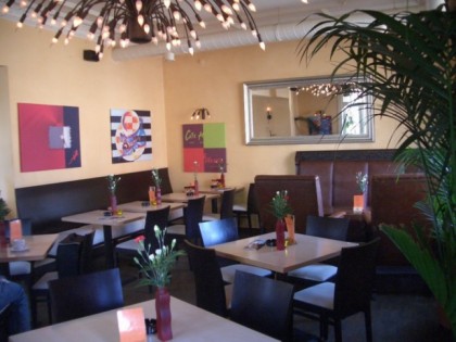 Foto: H&amp;ouml;rbar im Caf&amp;eacute; Havanna